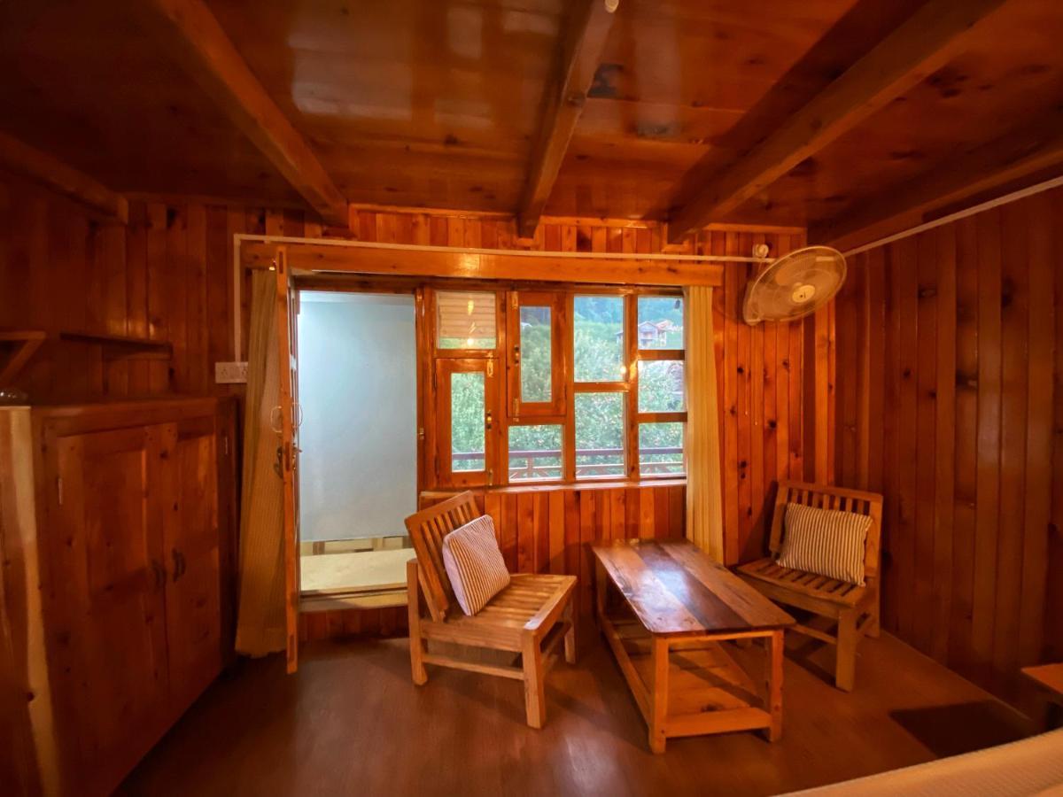 Pine Tower Inn Manāli エクステリア 写真