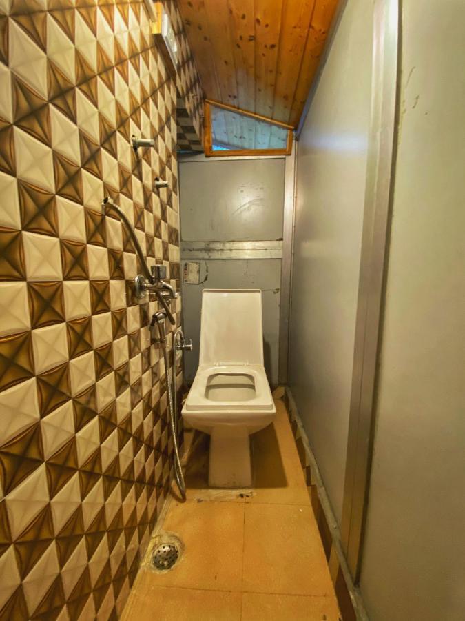 Pine Tower Inn Manāli エクステリア 写真