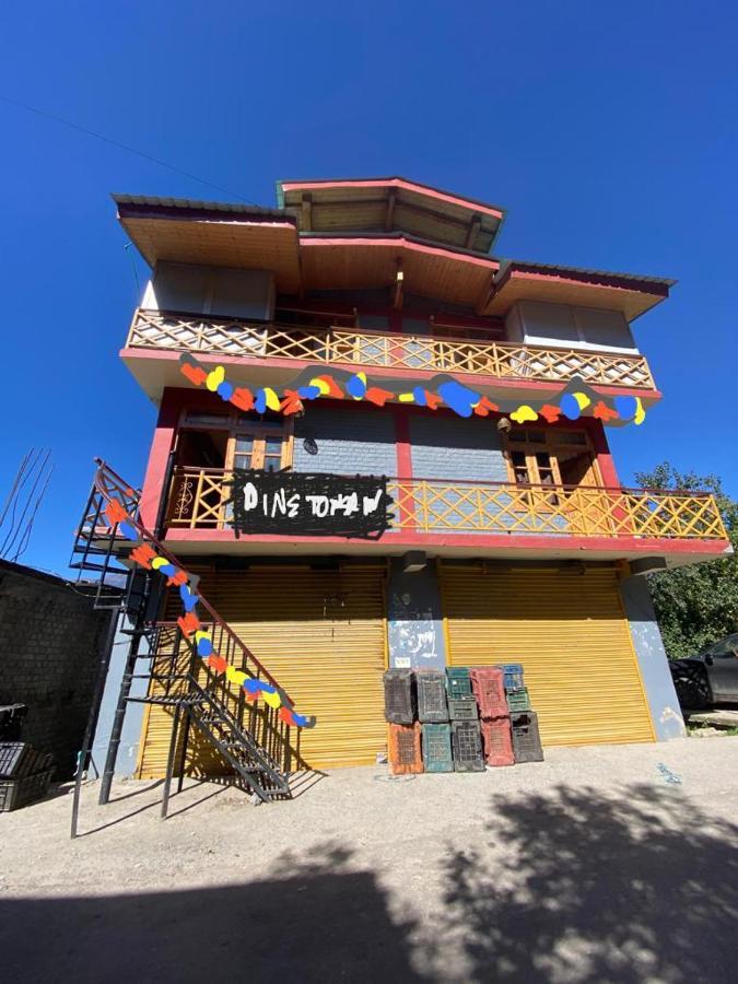 Pine Tower Inn Manāli エクステリア 写真
